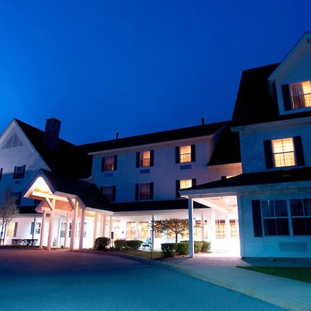 Courtyard Middlebury Hotel Bagian luar foto