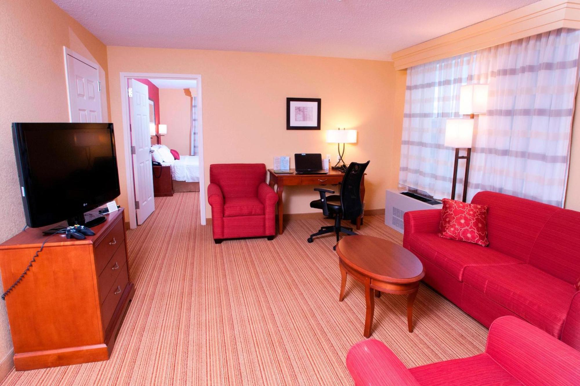Courtyard Middlebury Hotel Bagian luar foto