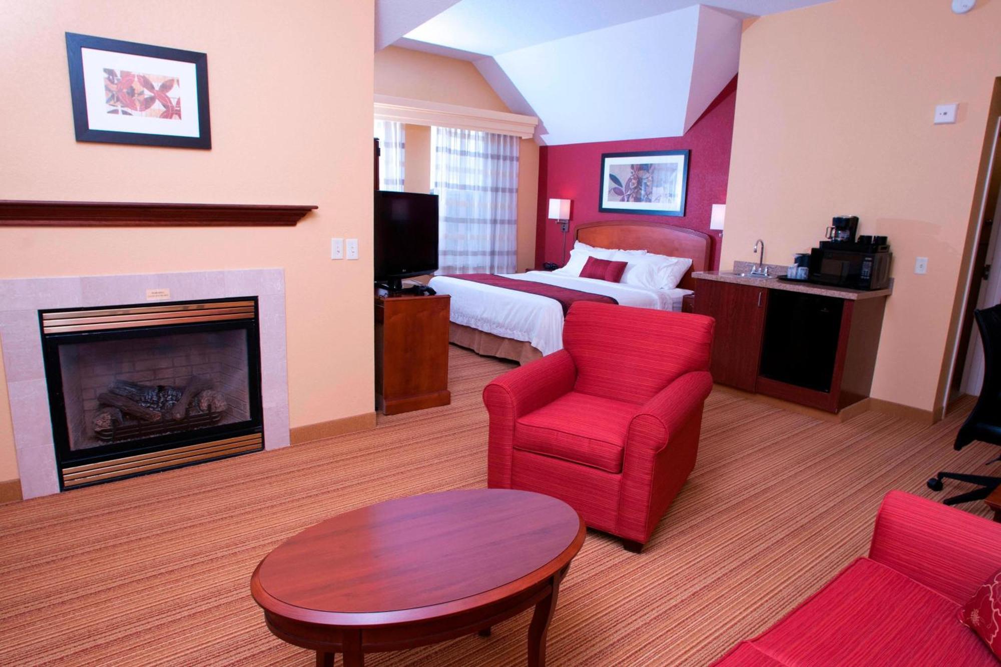 Courtyard Middlebury Hotel Bagian luar foto