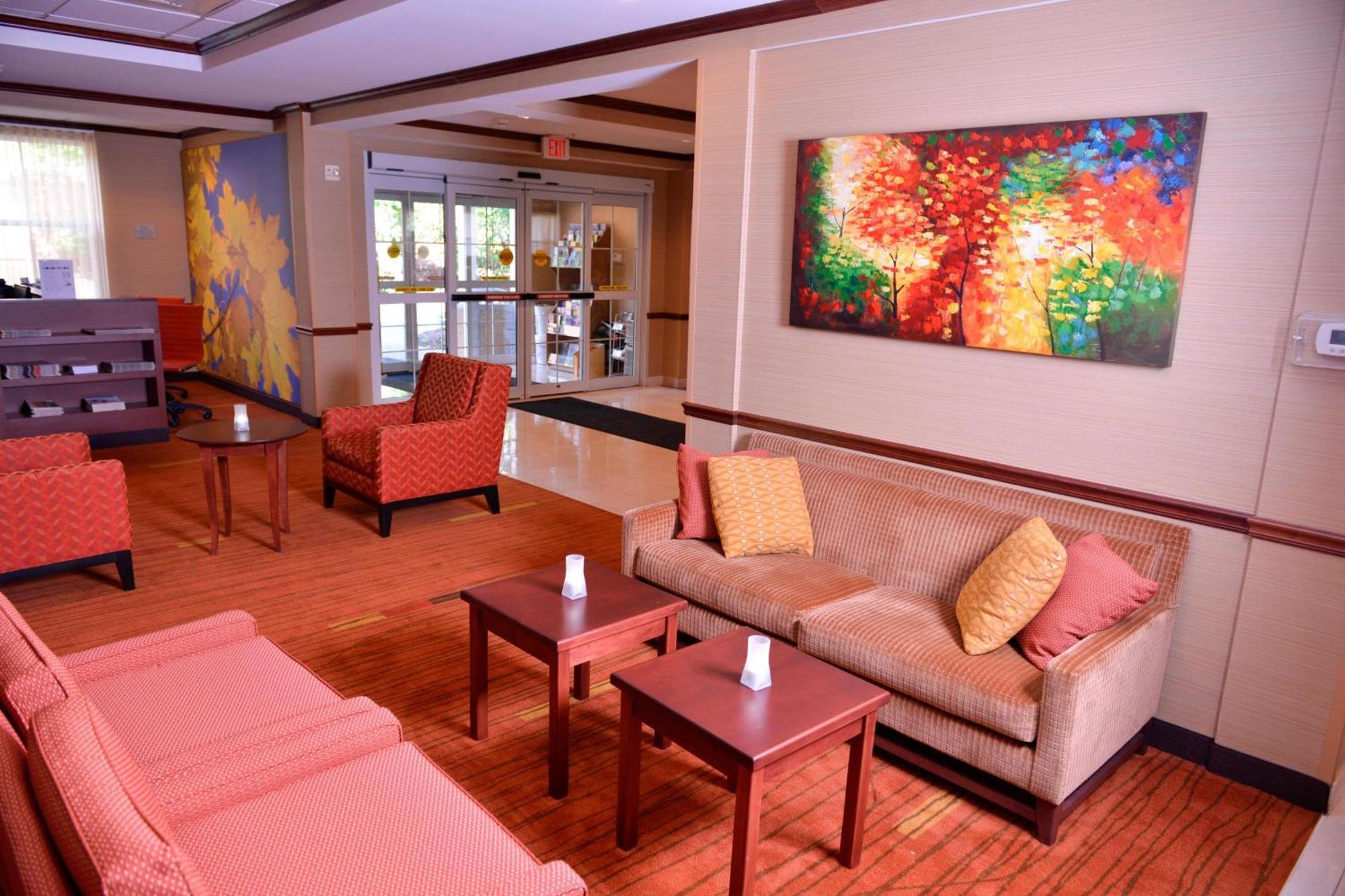 Courtyard Middlebury Hotel Bagian luar foto