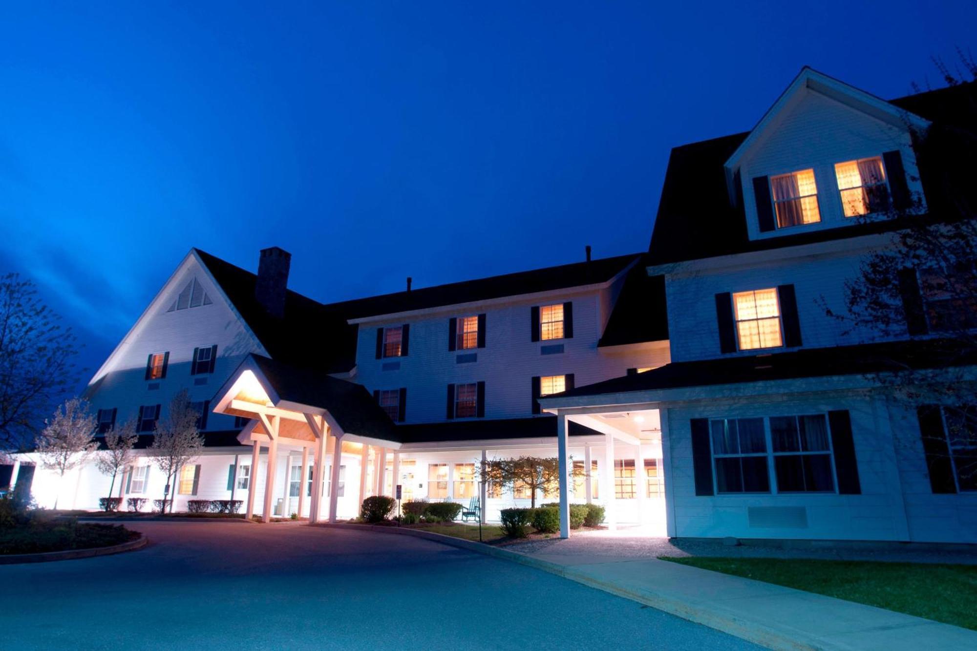 Courtyard Middlebury Hotel Bagian luar foto